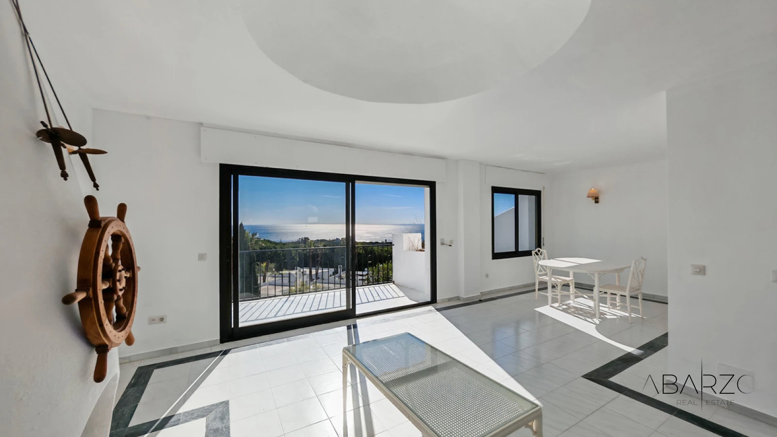Townhouse for sale in Cabopino, Marbella with sea views and private garden — interior, Marbella East, Marbella (7 of 18)