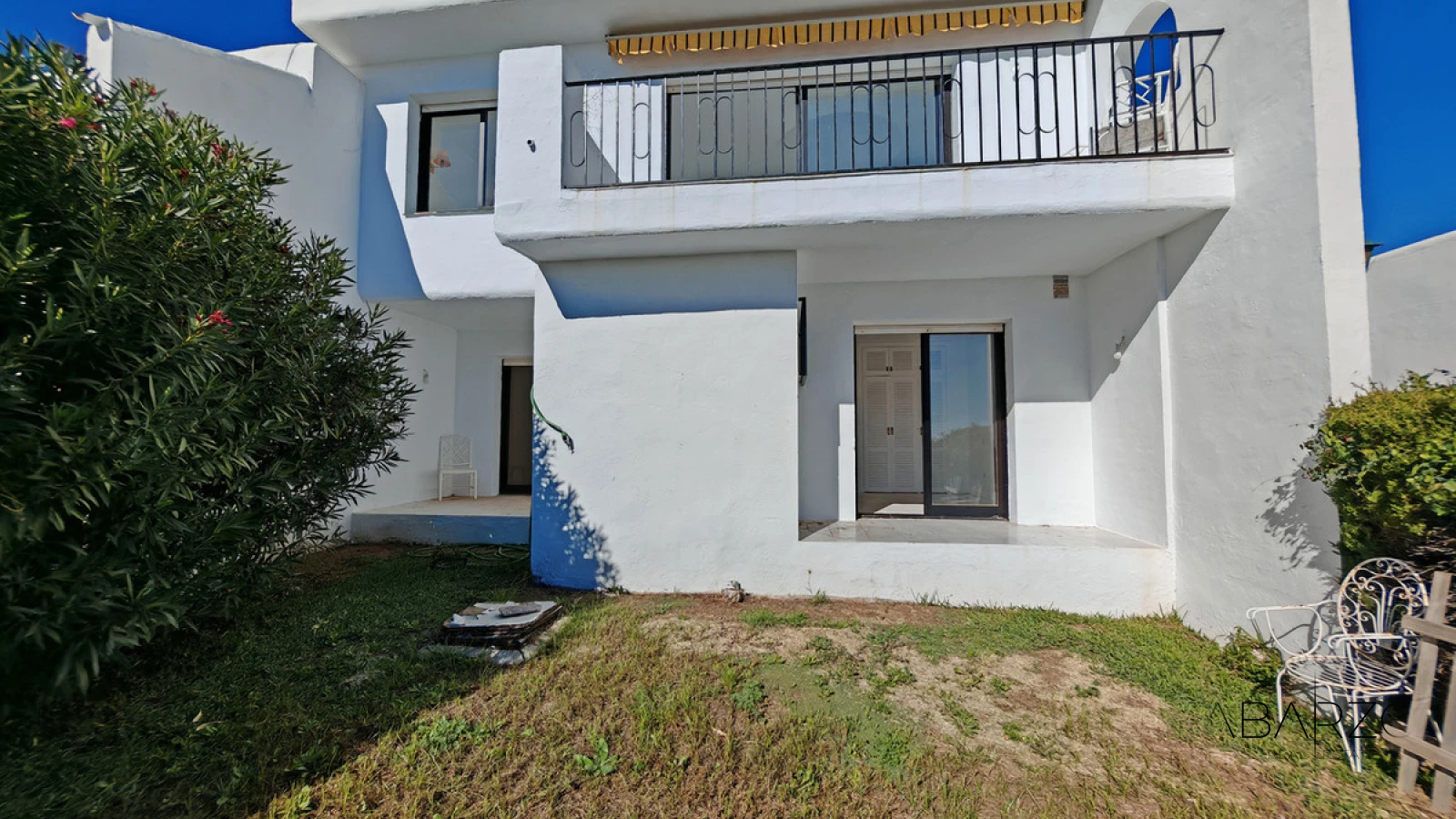 Townhouse for sale in Cabopino, Marbella with sea views and private garden — interior, Marbella East, Marbella (4 of 18)