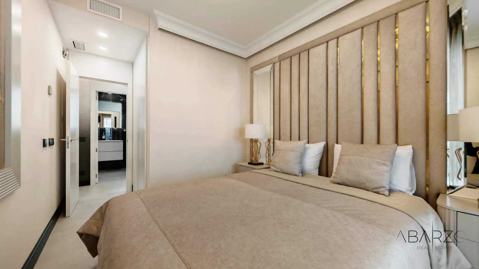 Penthouse for sale in Marbella with sea views, 3 bedrooms, and private garage — interior, Marbella Centro, Marbella (13 of 21)