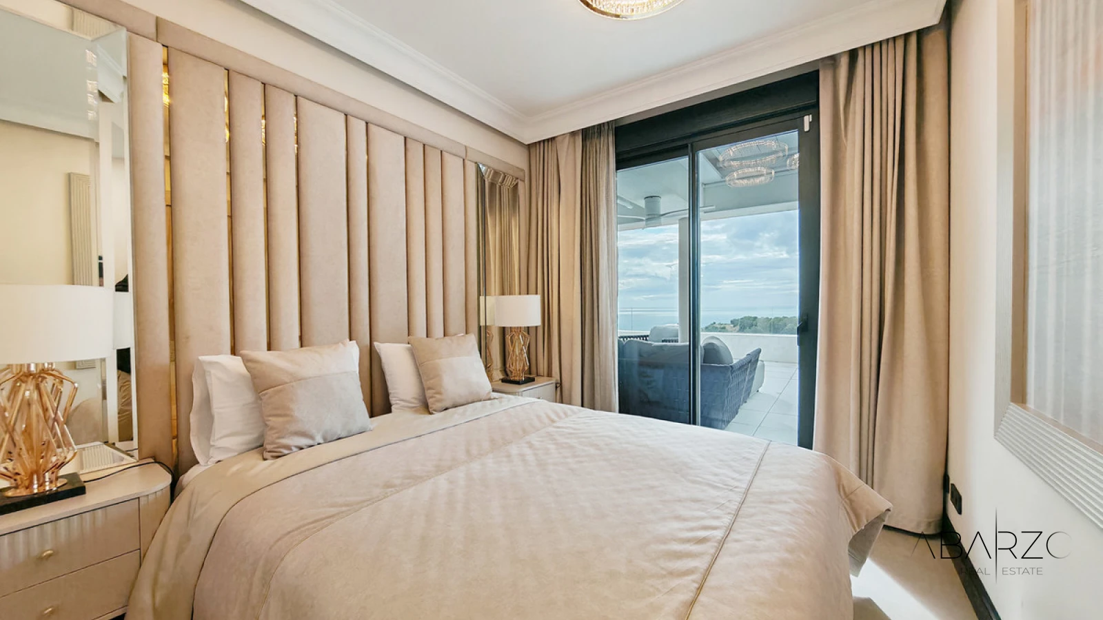 Penthouse for sale in Marbella with sea views, 3 bedrooms, and private garage — interior, Marbella Centro, Marbella (12 of 21)