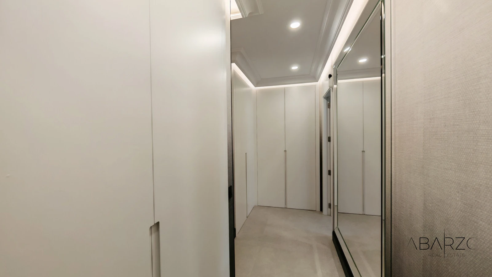 Penthouse for sale in Marbella with sea views, 3 bedrooms, and private garage — interior, Marbella Centro, Marbella (20 of 21)
