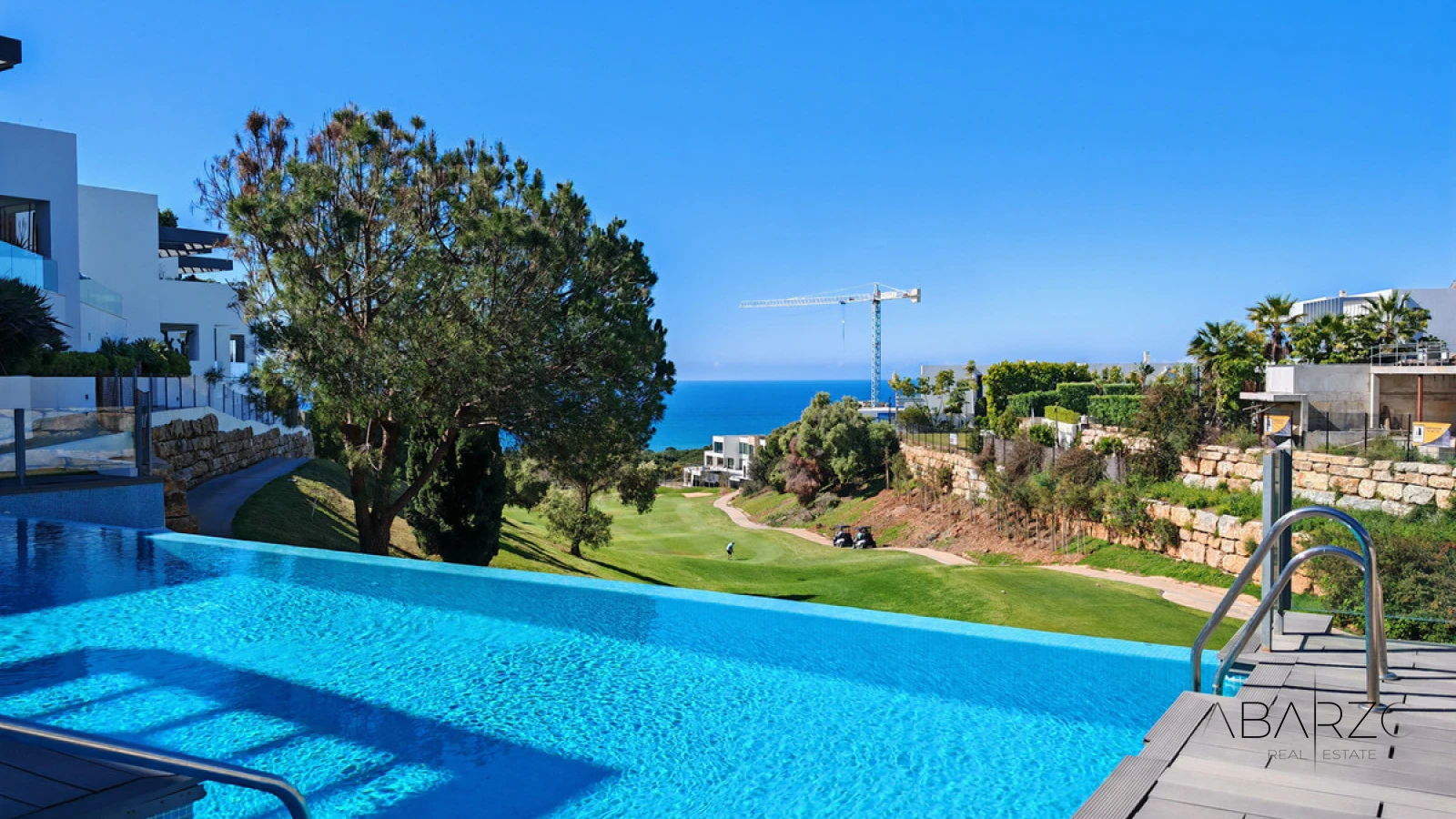 Penthouse for sale in Cabopino, Marbella with sea views and communal pool — interior, Marbella East, Marbella (24 of 29)