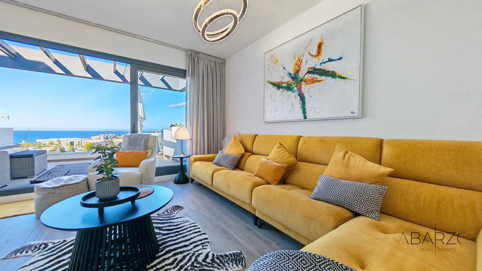 Penthouse for sale in Cabopino, Marbella with sea views and communal pool — interior, Marbella East, Marbella (8 of 29)