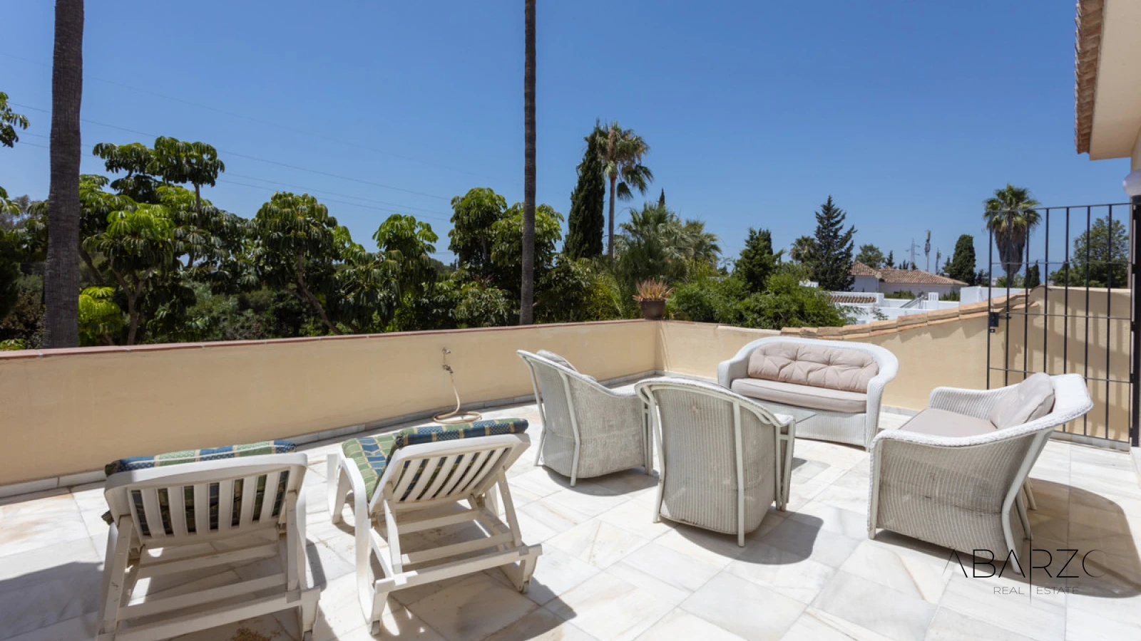 7 Bedroom Villa in Nagueles, Marbella Golden Mile with Pool and Garden — interior, Golden Mile, Marbella (32 of 47)