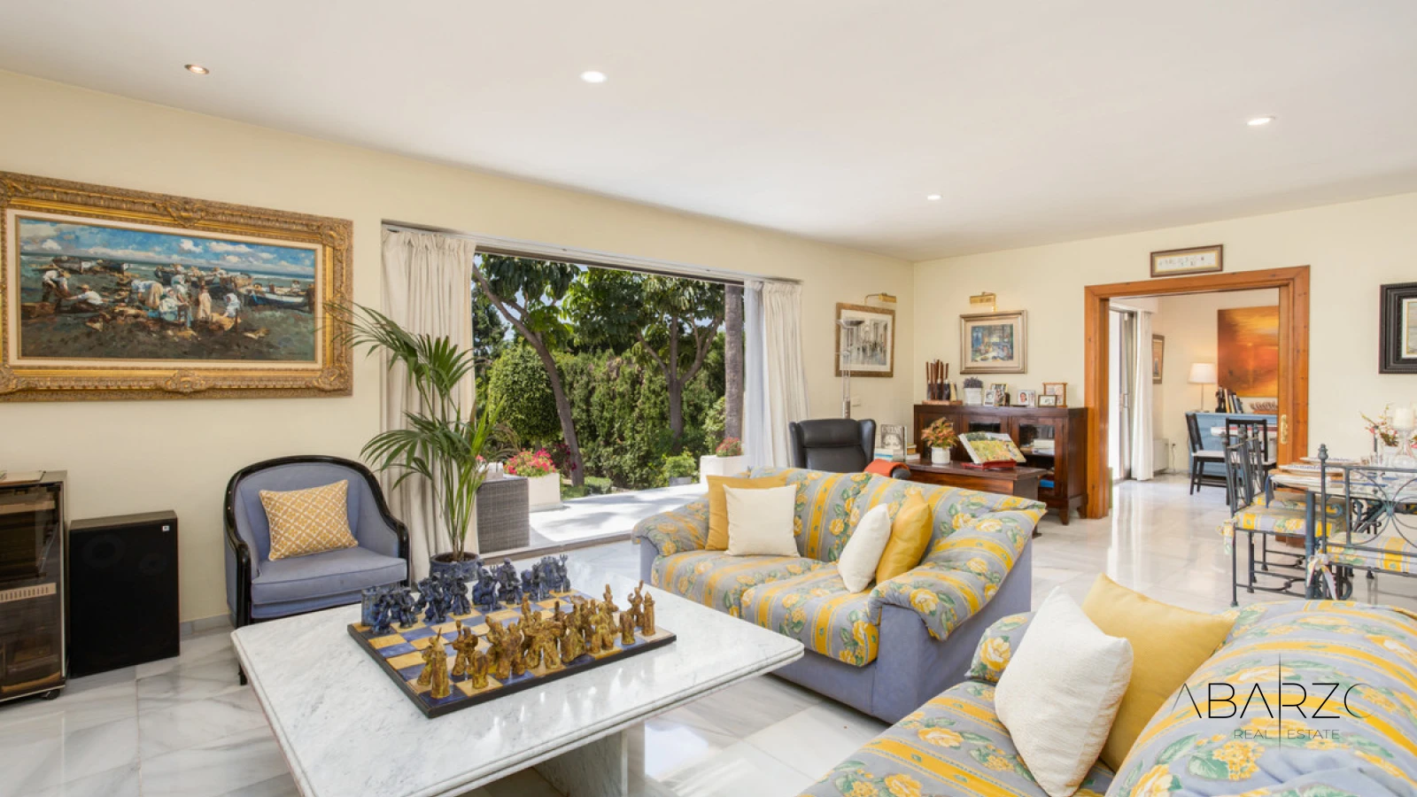 7 Bedroom Villa in Nagueles, Marbella Golden Mile with Pool and Garden — interior, Golden Mile, Marbella (8 of 47)