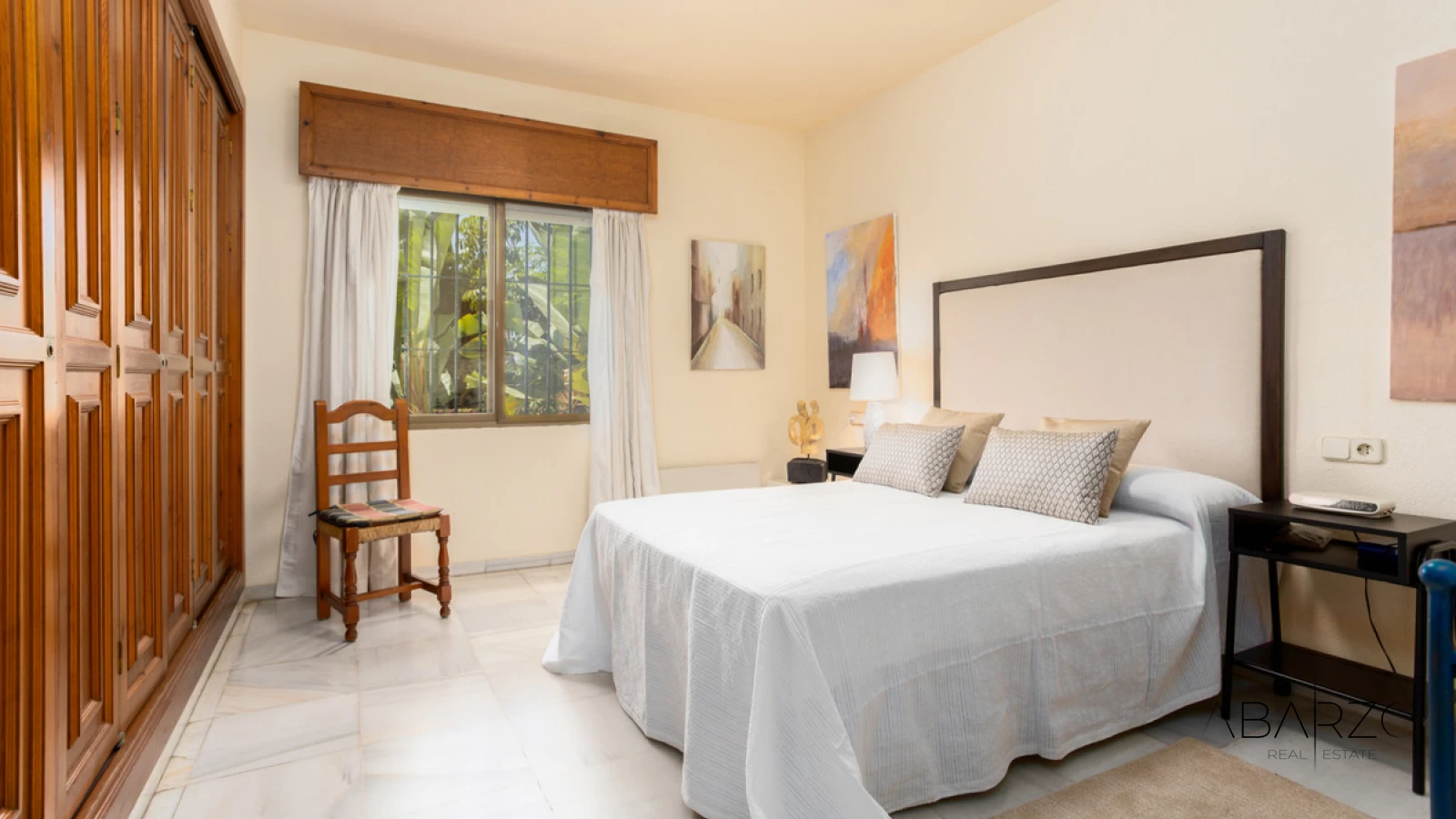 7 Bedroom Villa in Nagueles, Marbella Golden Mile with Pool and Garden — interior, Golden Mile, Marbella (18 of 47)