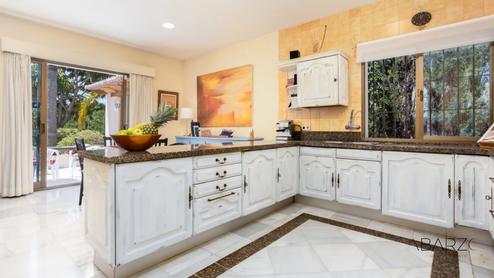 7 Bedroom Villa in Nagueles, Marbella Golden Mile with Pool and Garden — interior, Golden Mile, Marbella (12 of 47)