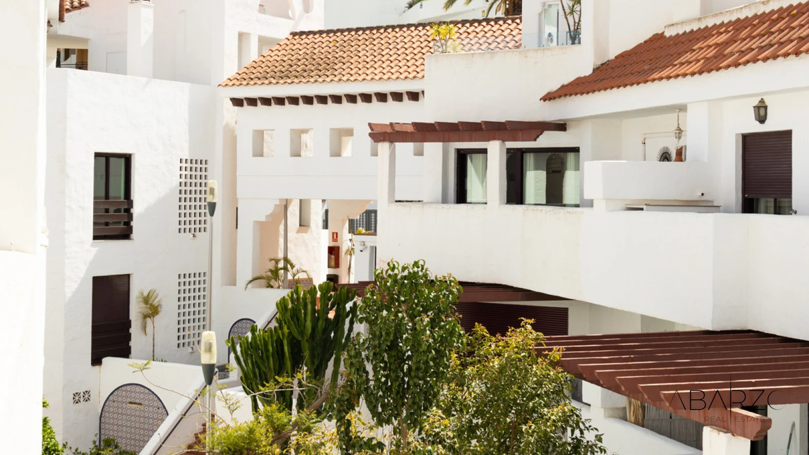 Stunning Duplex Penthouse in Nueva Andalucía with Sea Views and Terraces — interior, Nueva Andalucía, Marbella (23 of 26)