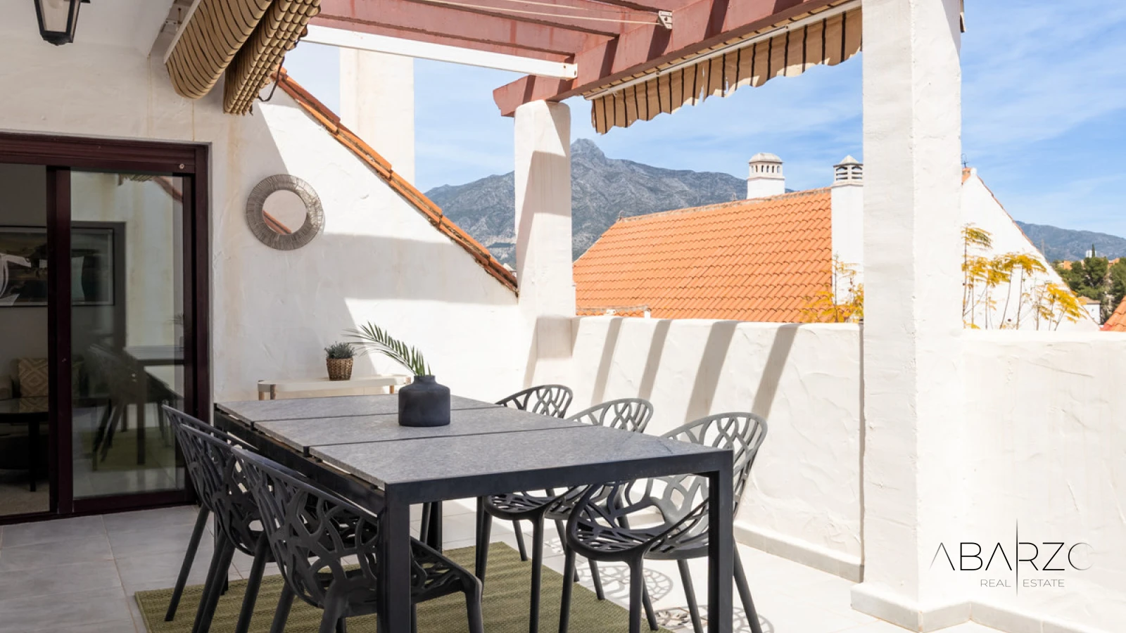 Stunning Duplex Penthouse in Nueva Andalucía with Sea Views and Terraces — interior, Nueva Andalucía, Marbella (20 of 26)
