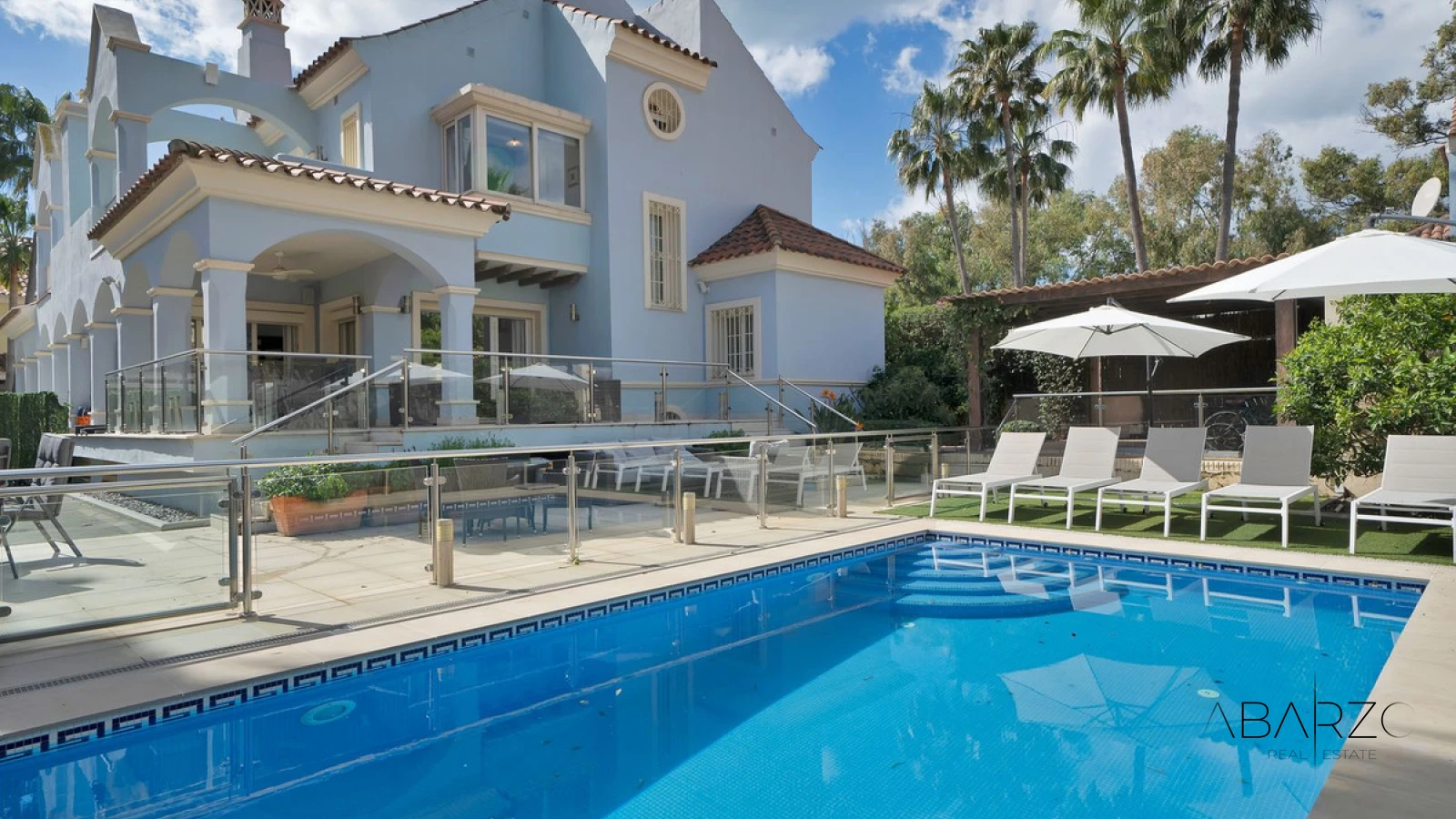 Villa adosada con piscina privada cerca de la playa y Puerto Banús — interior, Puerto Banús, Marbella (2 of 46)