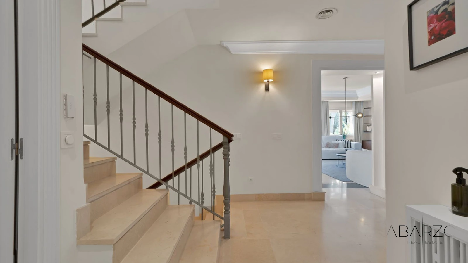 Villa adosada con piscina privada cerca de la playa y Puerto Banús — interior, Puerto Banús, Marbella (25 of 46)