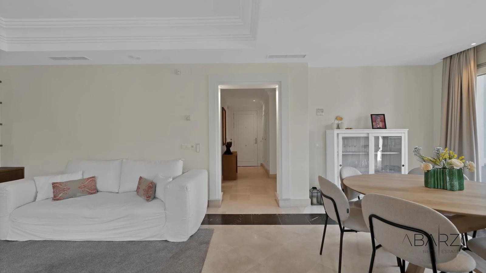 Villa adosada con piscina privada cerca de la playa y Puerto Banús — interior, Puerto Banús, Marbella (8 of 46)