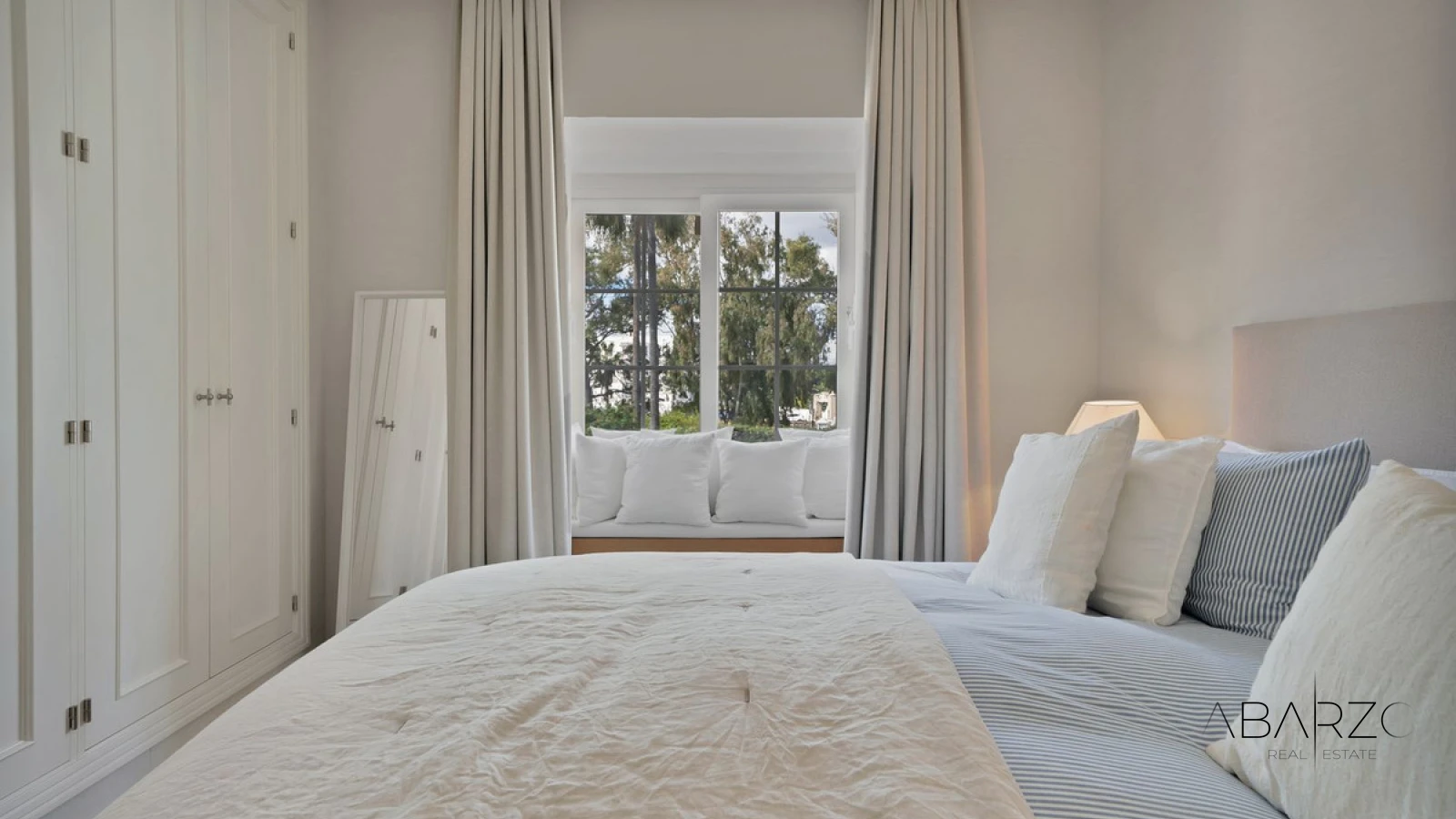 Villa adosada con piscina privada cerca de la playa y Puerto Banús — interior, Puerto Banús, Marbella (19 of 46)