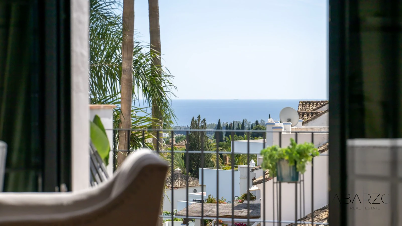 Andalusian Townhouse with Sea Views in The Golden Mile, Marbella — interior, Marbella Centro, Marbella (22 of 45)