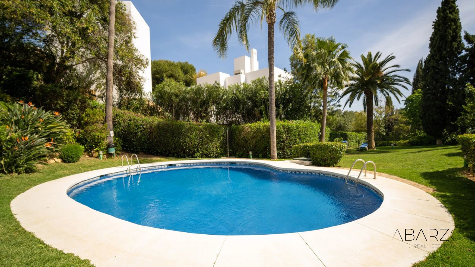 Andalusian Townhouse with Sea Views in The Golden Mile, Marbella — interior, Marbella Centro, Marbella (42 of 45)