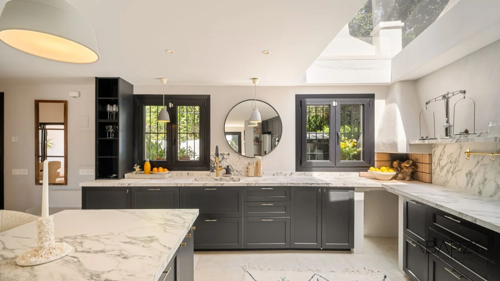 Andalusian Townhouse with Sea Views in The Golden Mile, Marbella — interior, Marbella Centro, Marbella (12 of 45)