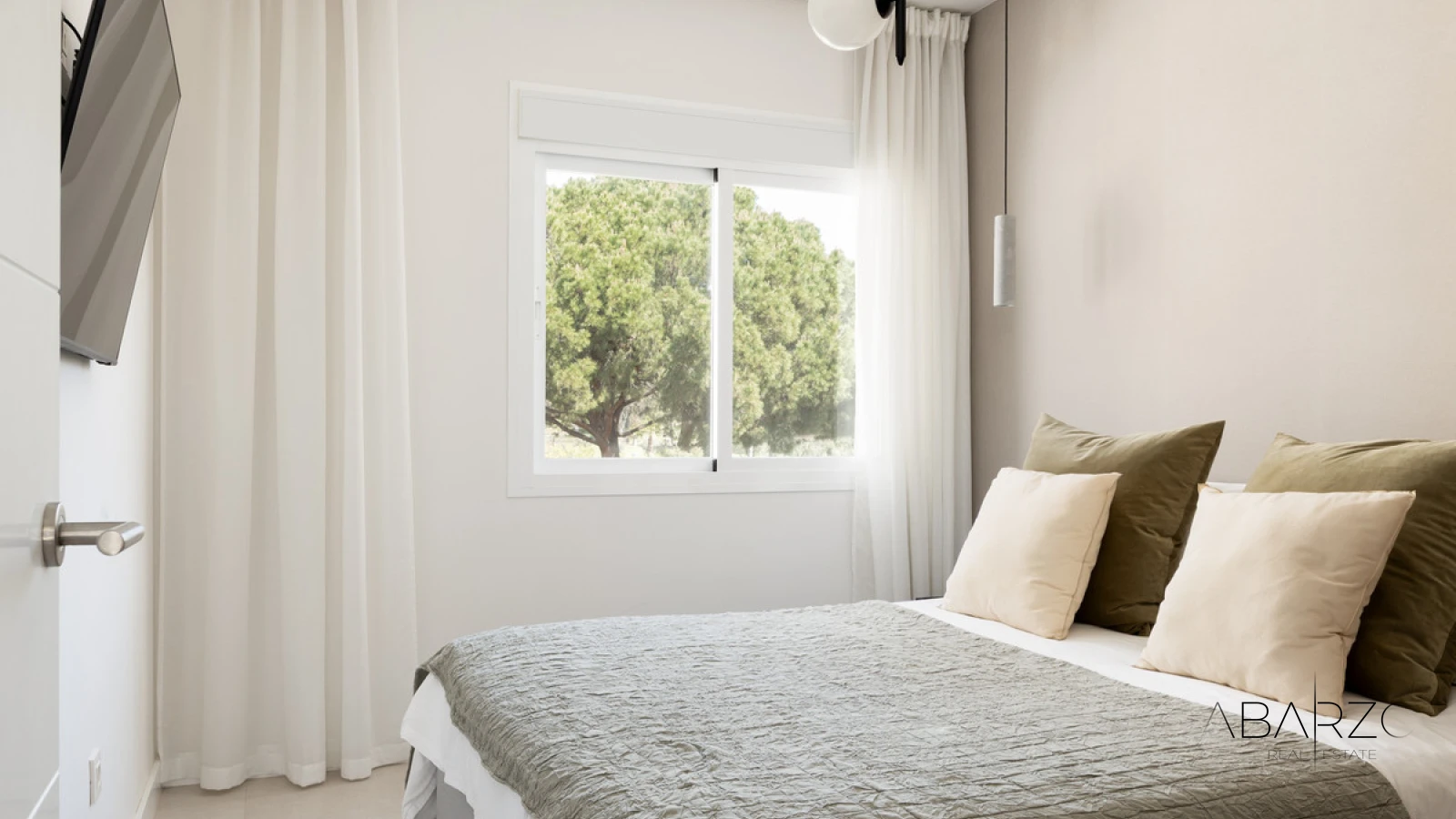 Duplex Apartment with Terrace and Rooftop Solarium in Golf Valley, Nueva Andalucía — interior, Nueva Andalucía, Marbella (11 of 26)