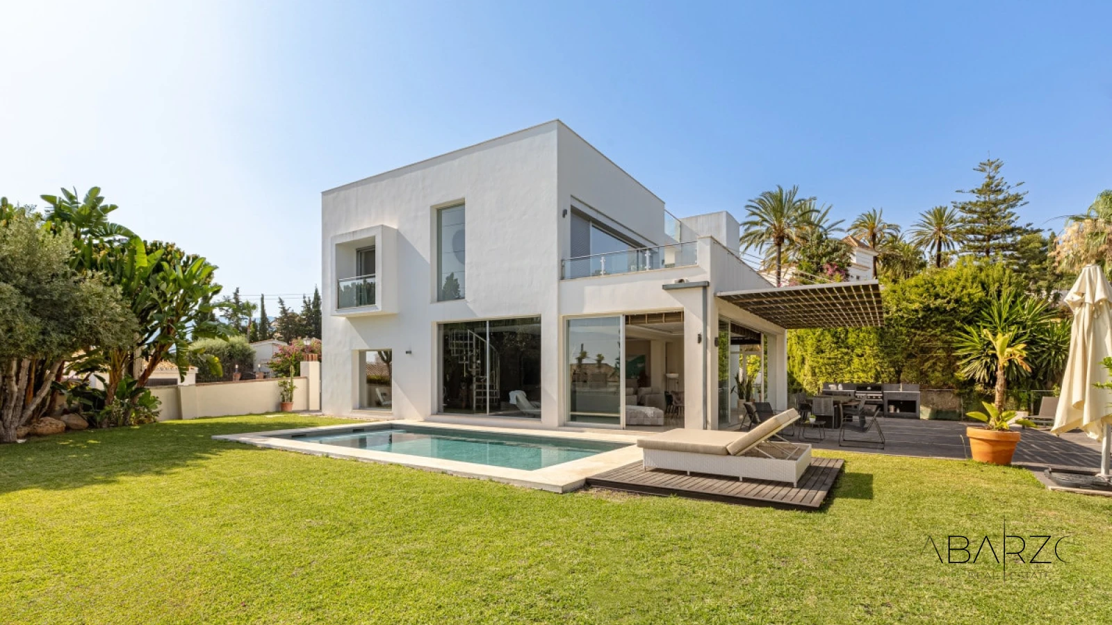Villa contemporánea con piscina privada y jardín en El Rosario, Marbella — interior, Marbella Centro, Marbella (27 of 27)