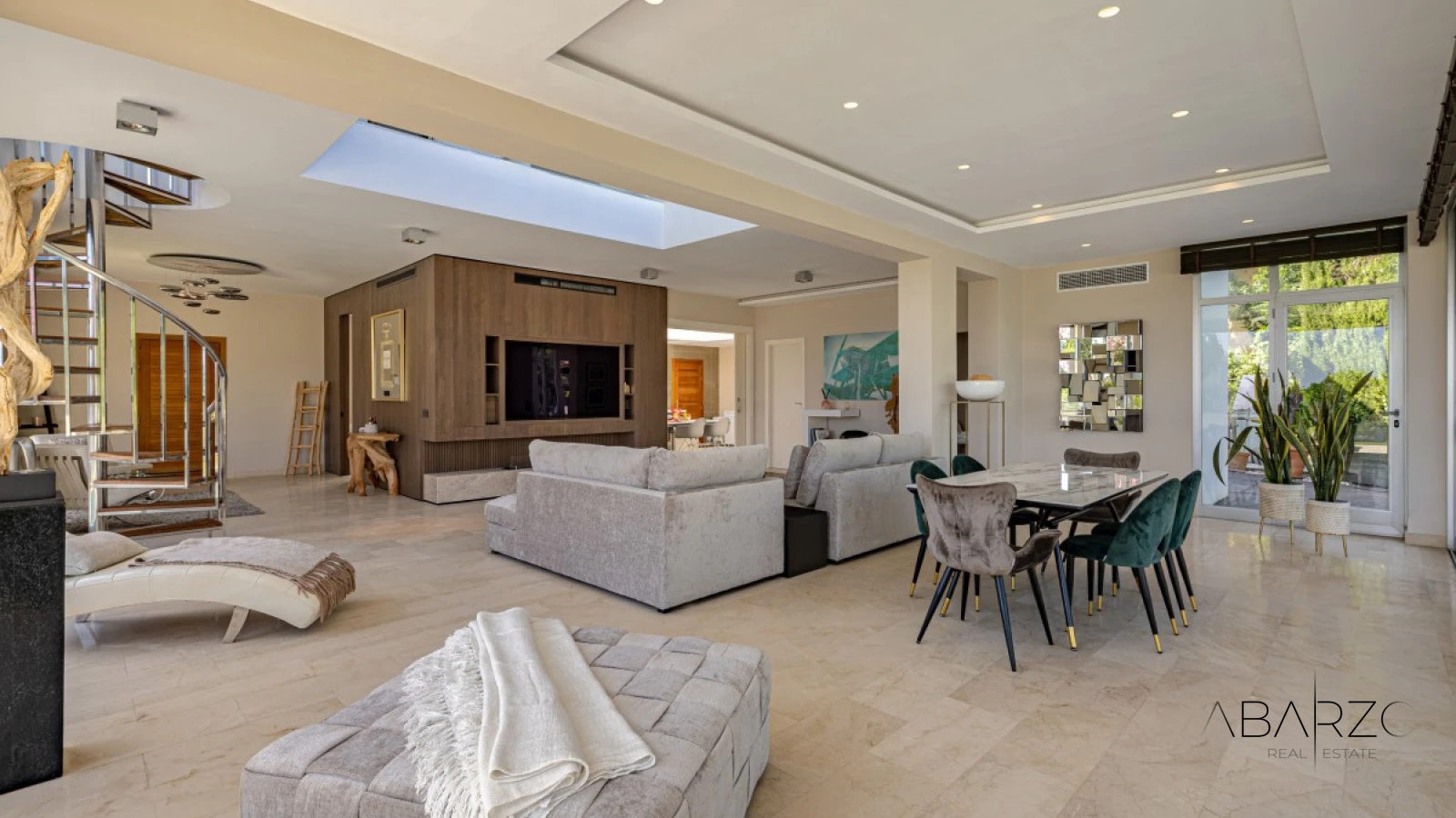 Villa contemporánea con piscina privada y jardín en El Rosario, Marbella — interior, Marbella Centro, Marbella (9 of 27)