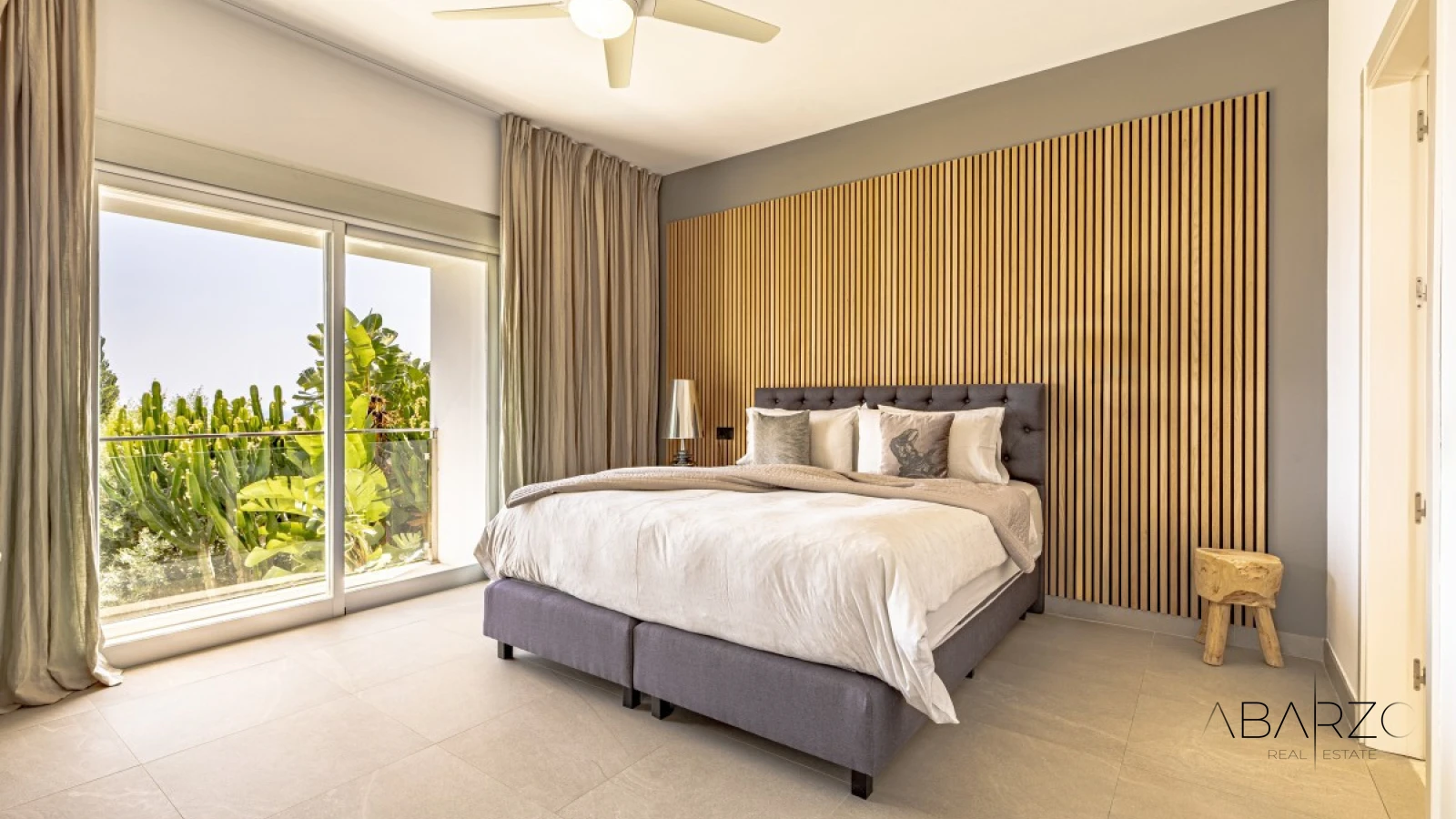 Villa contemporánea con piscina privada y jardín en El Rosario, Marbella — interior, Marbella Centro, Marbella (22 of 27)
