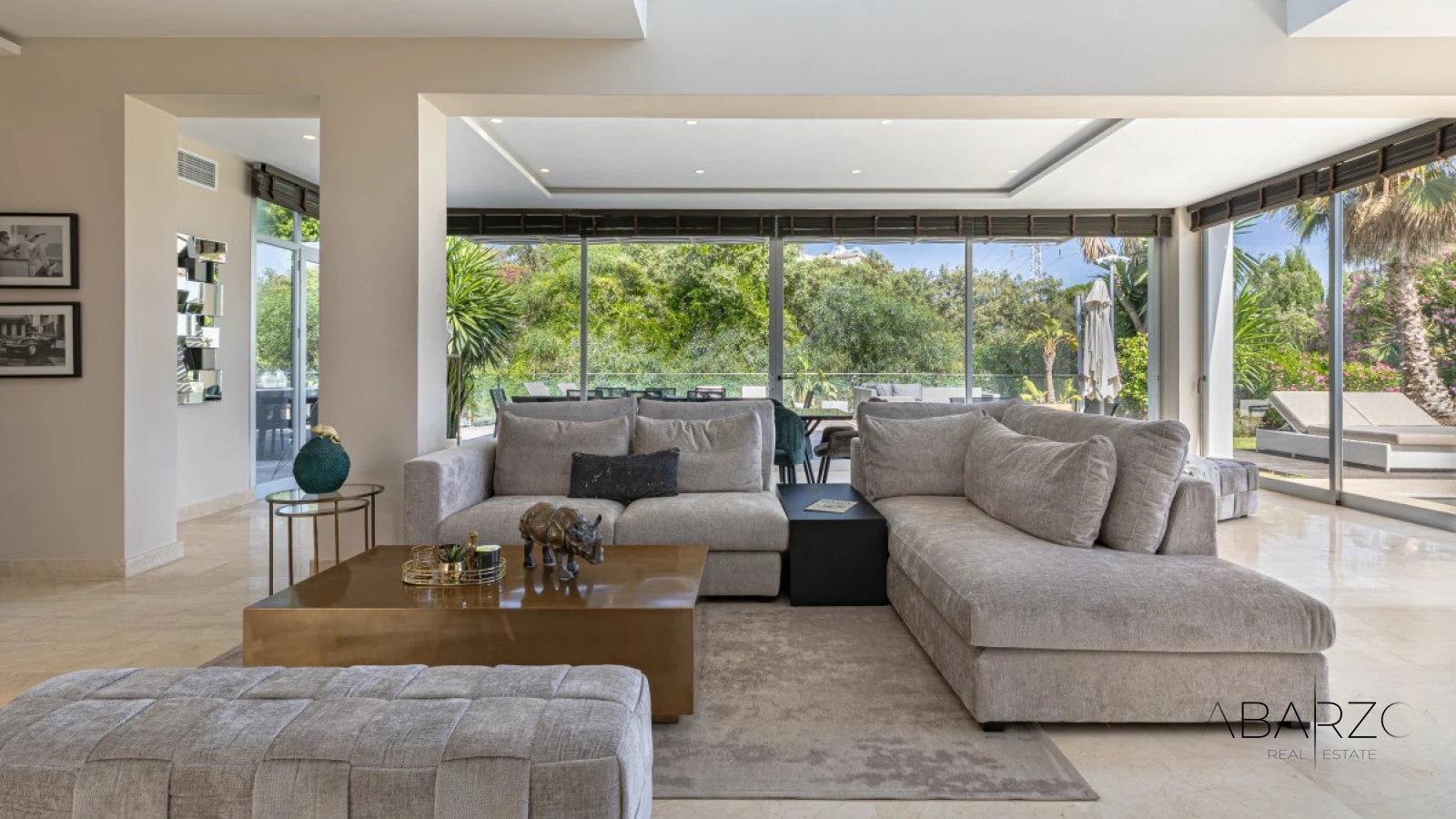 Villa contemporánea con piscina privada y jardín en El Rosario, Marbella — interior, Marbella Centro, Marbella (7 of 27)