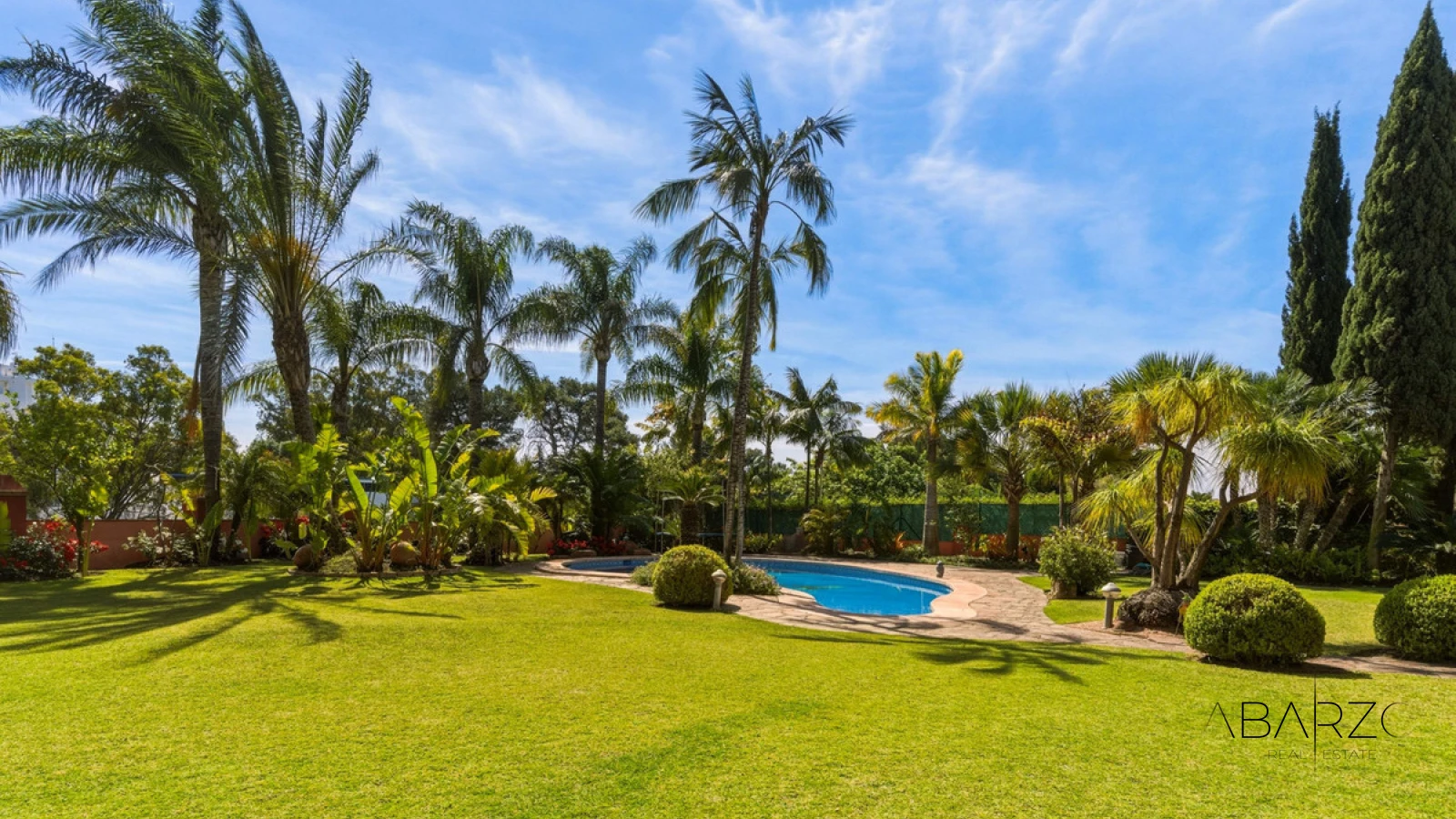 Villa with Panoramic Sea Views in El Herrojo Alto, Benahavís — interior, La Quinta, Benahavís (21 of 43)