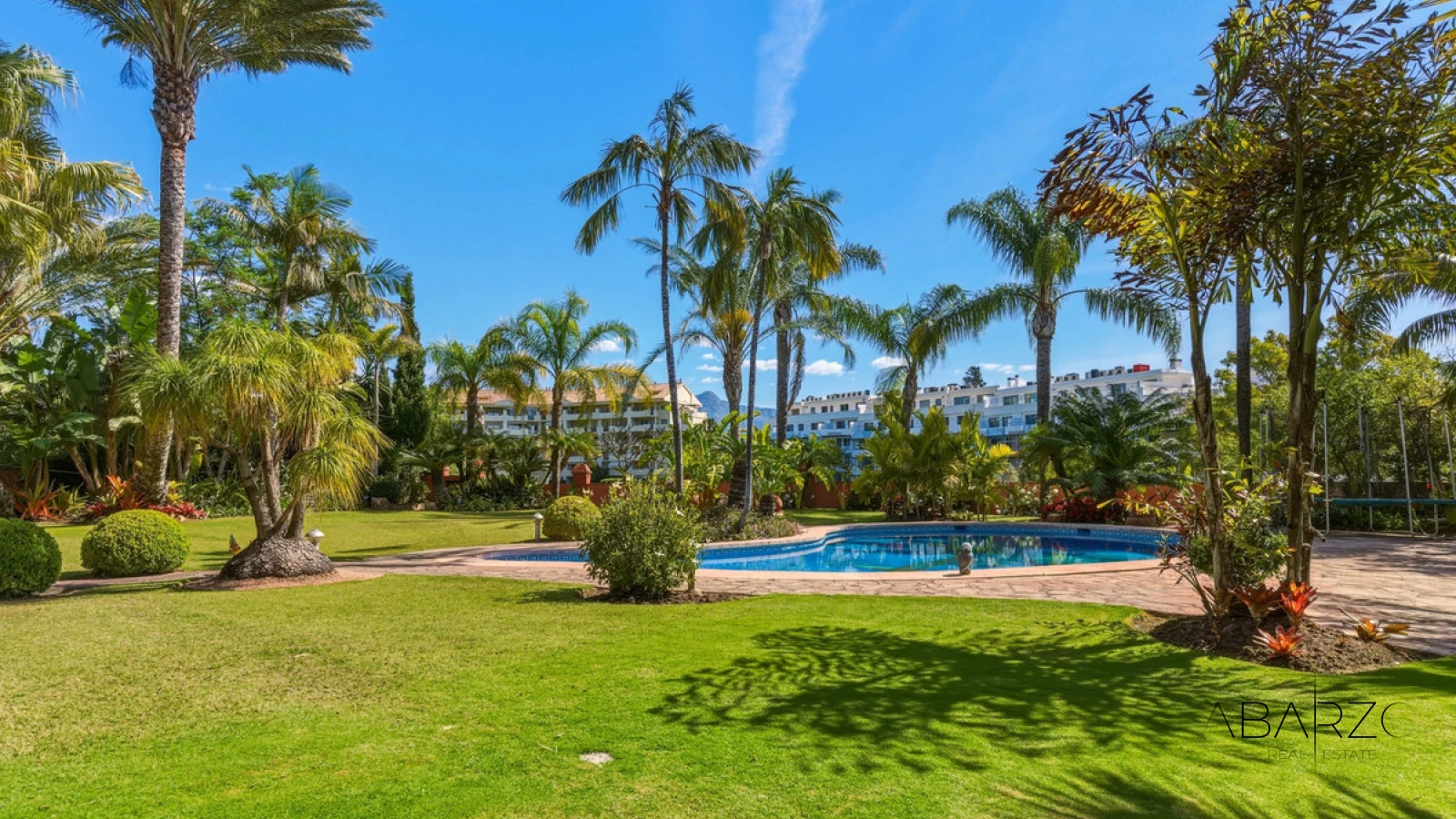 Villa with Panoramic Sea Views in El Herrojo Alto, Benahavís — interior, La Quinta, Benahavís (37 of 43)