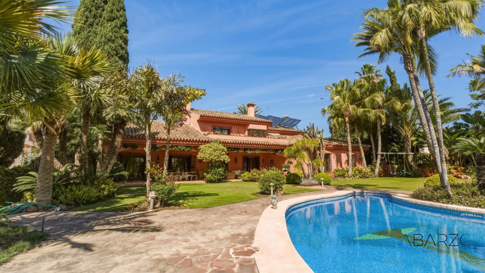 Villa with Panoramic Sea Views in El Herrojo Alto, Benahavís — luxury property for sale in La Quinta, Benahavís