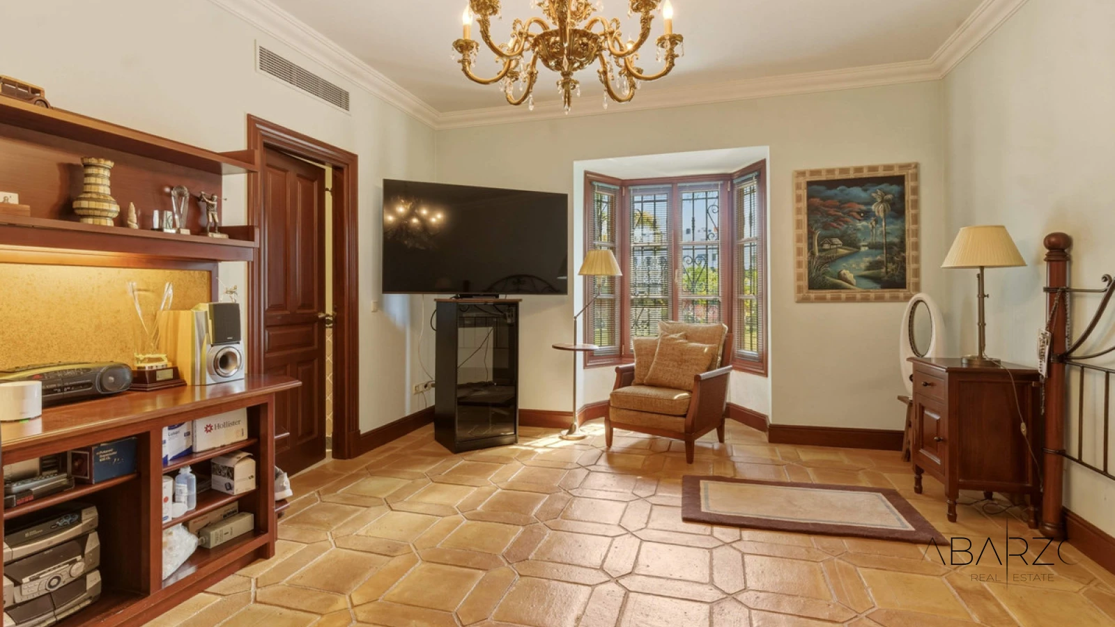 Villa with Panoramic Sea Views in El Herrojo Alto, Benahavís — interior, La Quinta, Benahavís (16 of 43)