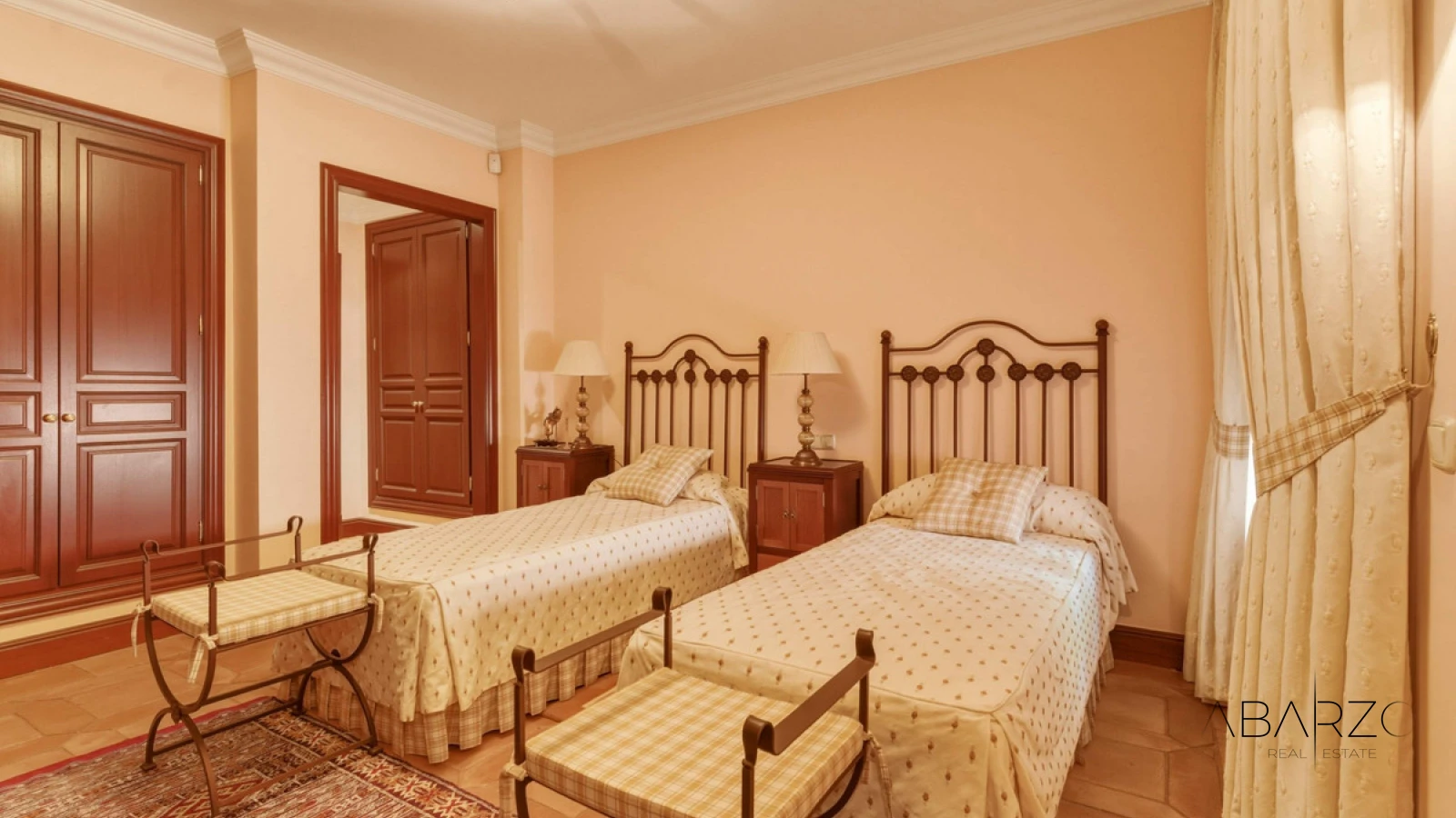 Villa with Panoramic Sea Views in El Herrojo Alto, Benahavís — interior, La Quinta, Benahavís (28 of 43)