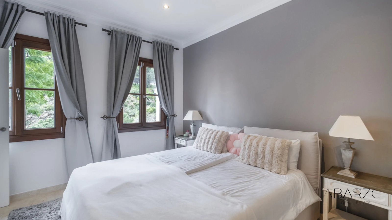 Exclusive villa in El Madroñal, Benahavís with sea and mountain views — interior, El Madroñal, Benahavís (34 of 46)