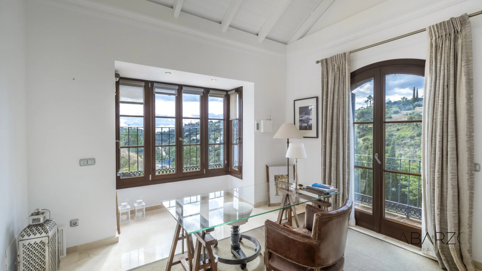 Exclusive villa in El Madroñal, Benahavís with sea and mountain views — interior, El Madroñal, Benahavís (30 of 46)