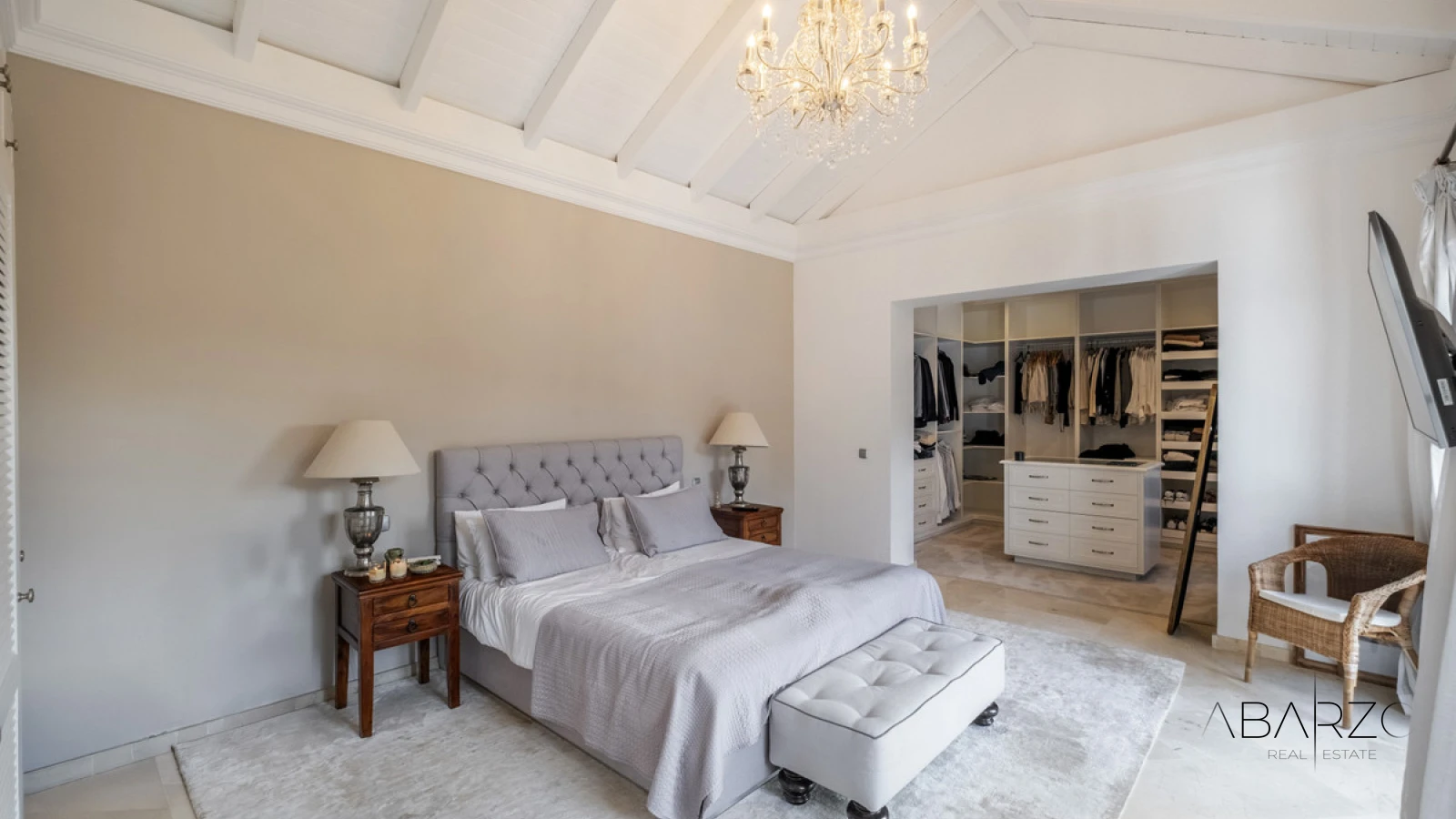 Exclusive villa in El Madroñal, Benahavís with sea and mountain views — interior, El Madroñal, Benahavís (28 of 46)