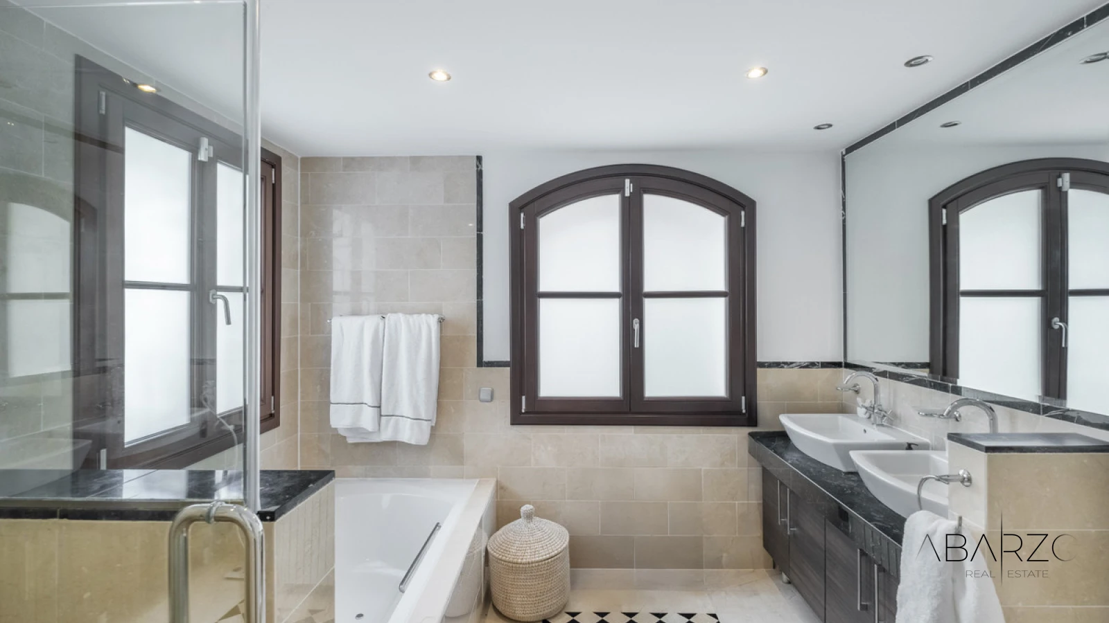 Exclusive villa in El Madroñal, Benahavís with sea and mountain views — interior, El Madroñal, Benahavís (25 of 46)