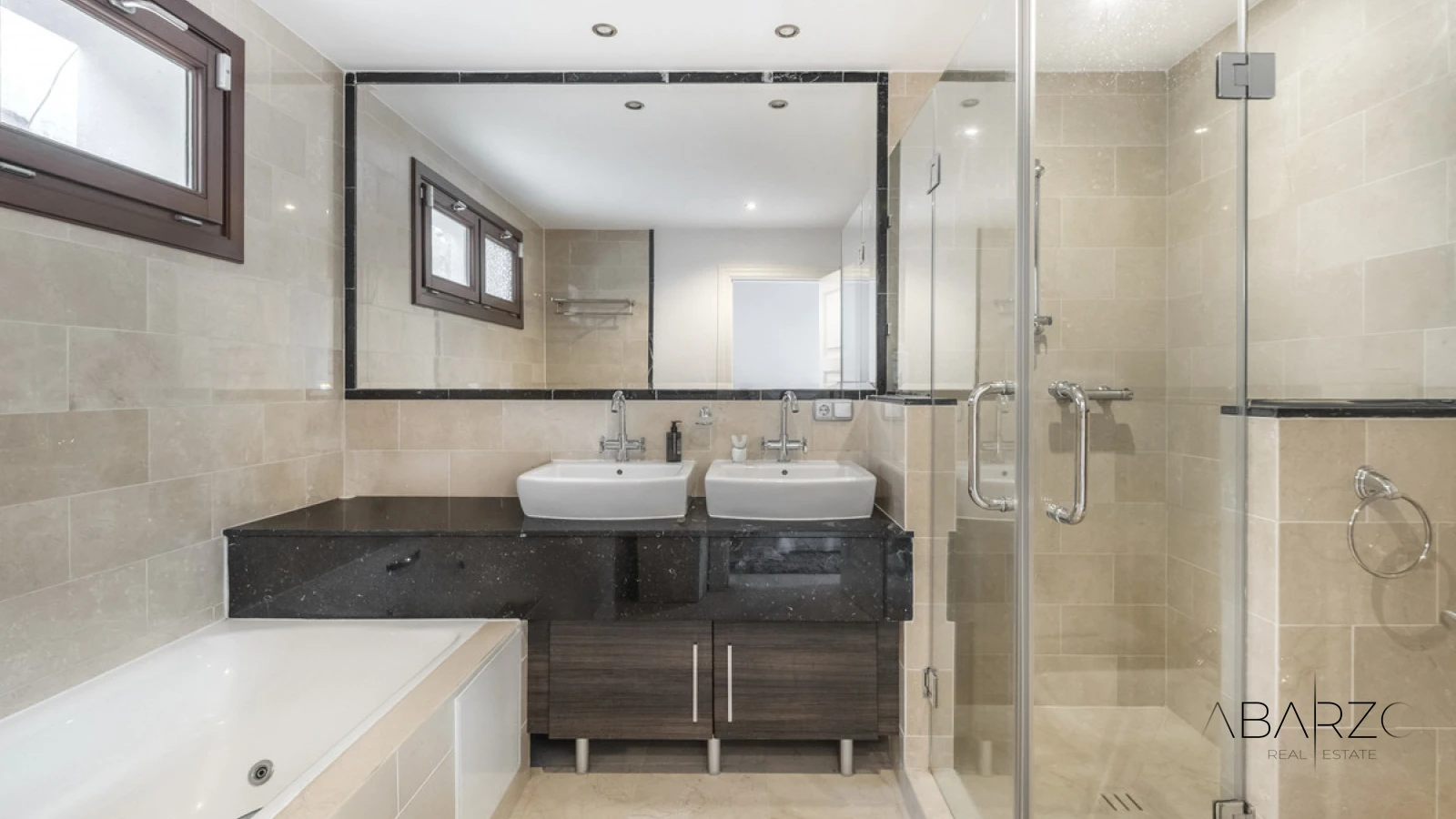 Exclusive villa in El Madroñal, Benahavís with sea and mountain views — interior, El Madroñal, Benahavís (33 of 46)