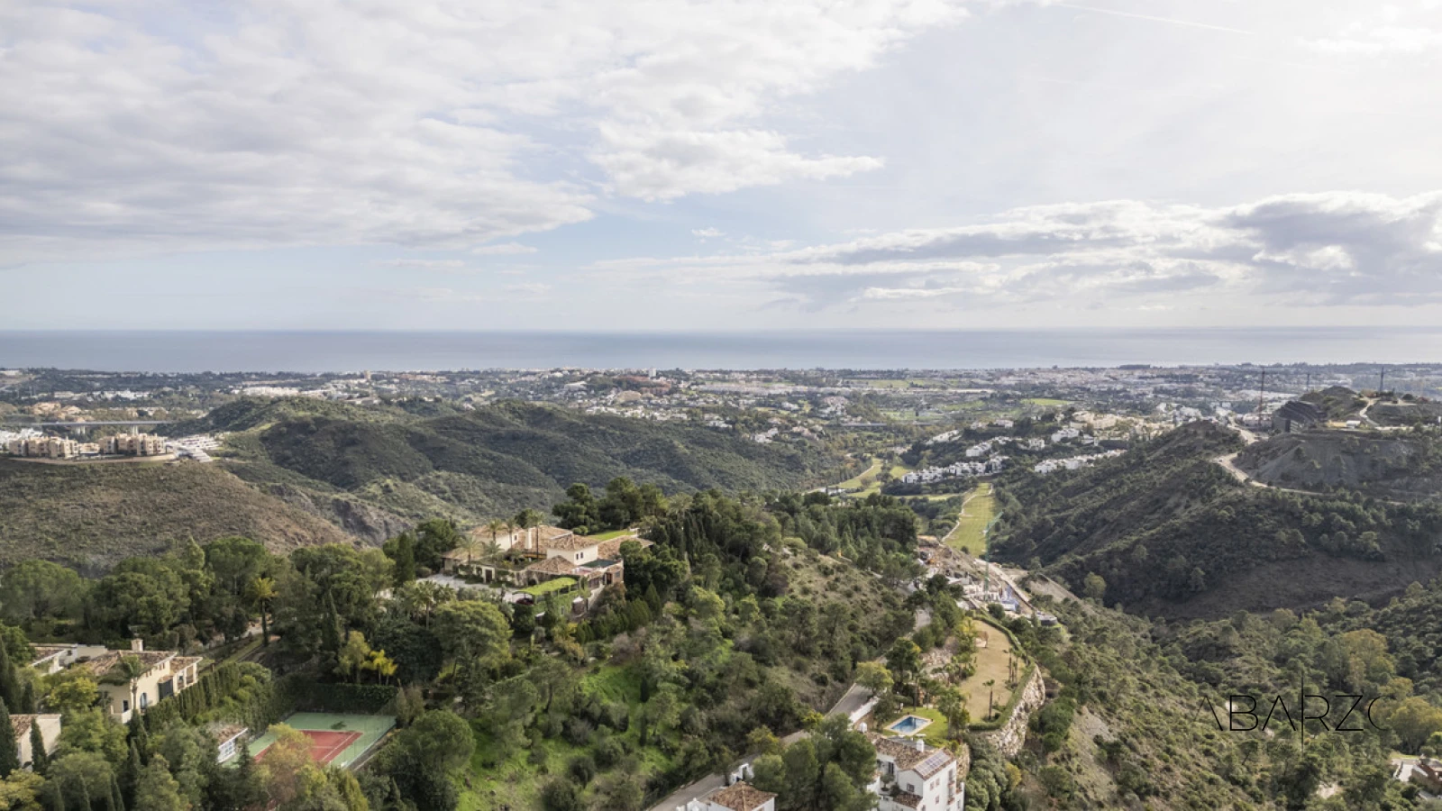 Exclusive villa in El Madroñal, Benahavís with sea and mountain views — interior, El Madroñal, Benahavís (40 of 46)