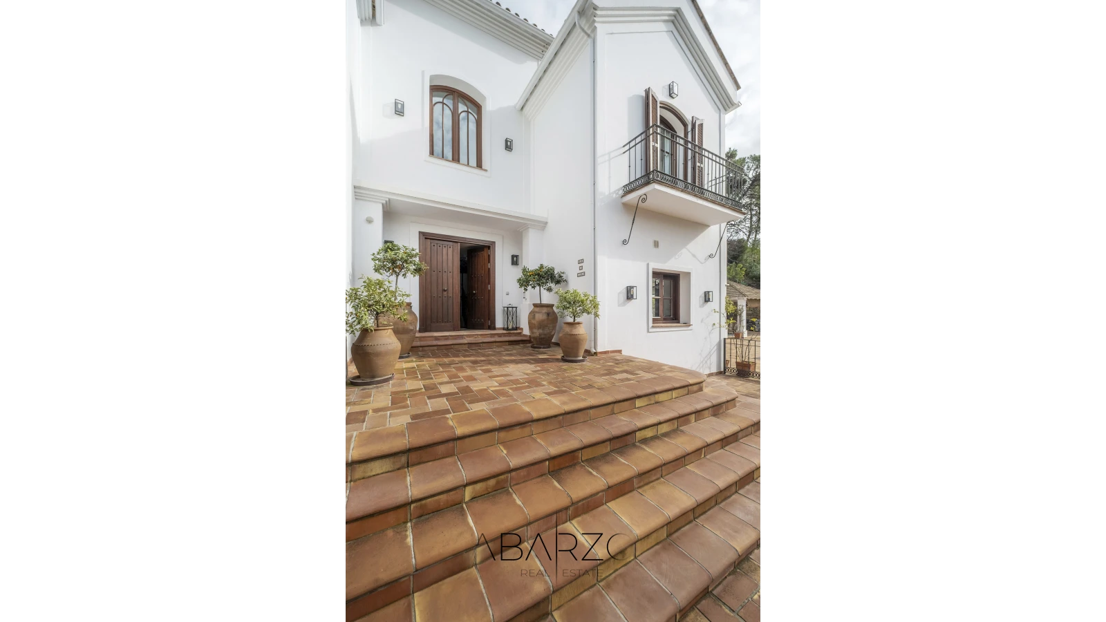 Exclusive villa in El Madroñal, Benahavís with sea and mountain views — interior, El Madroñal, Benahavís (36 of 46)