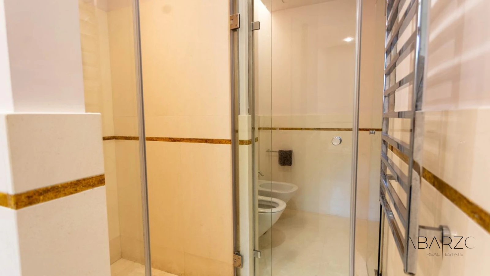 Corner Semi-Detached Villa with Panoramic Sea Views in Meisho Hills, Marbella — interior, Golden Mile, Marbella (27 of 32)