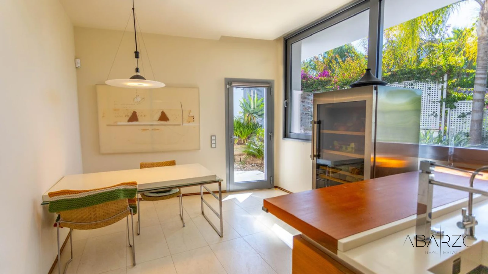 Corner Semi-Detached Villa with Panoramic Sea Views in Meisho Hills, Marbella — interior, Golden Mile, Marbella (9 of 32)