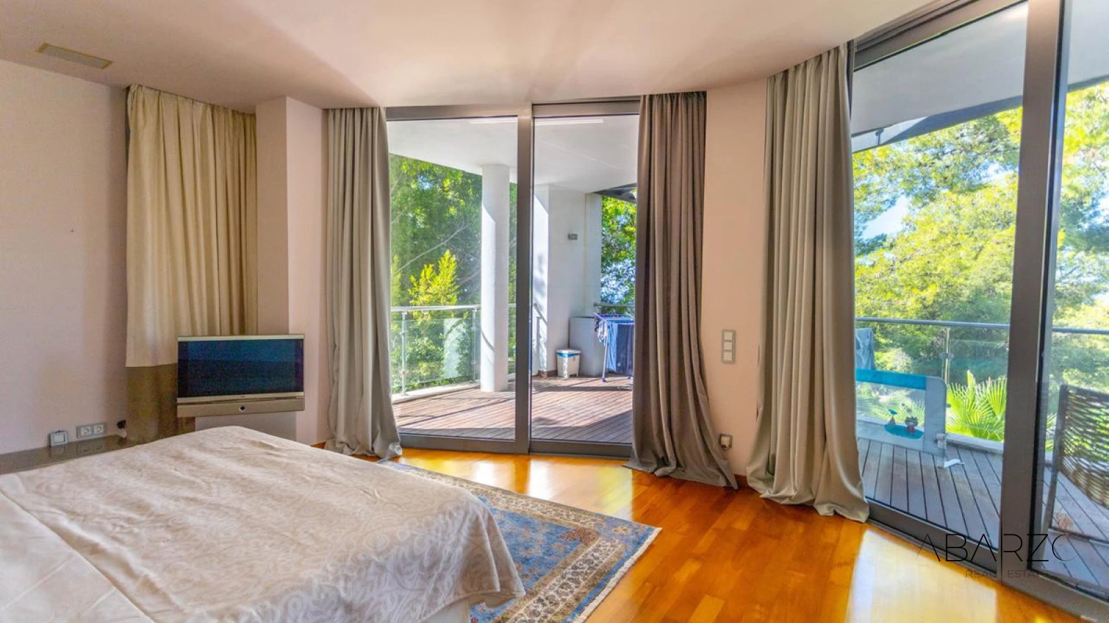 Corner Semi-Detached Villa with Panoramic Sea Views in Meisho Hills, Marbella — interior, Golden Mile, Marbella (21 of 32)
