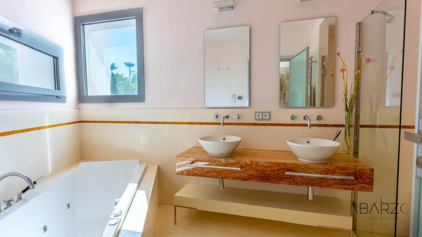 Corner Semi-Detached Villa with Panoramic Sea Views in Meisho Hills, Marbella — interior, Golden Mile, Marbella (29 of 32)