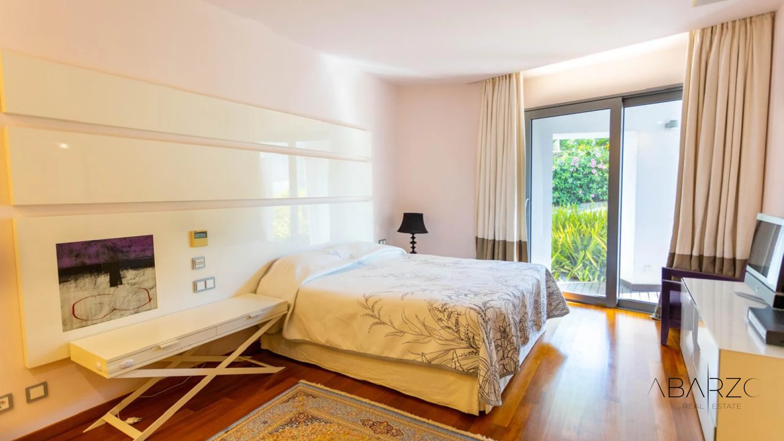 Corner Semi-Detached Villa with Panoramic Sea Views in Meisho Hills, Marbella — interior, Golden Mile, Marbella (25 of 32)