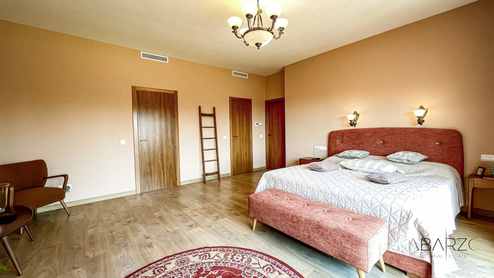 Sunny detached villa with sea views in El Rosario, Marbella — interior, Marbella East, Marbella (29 of 32)