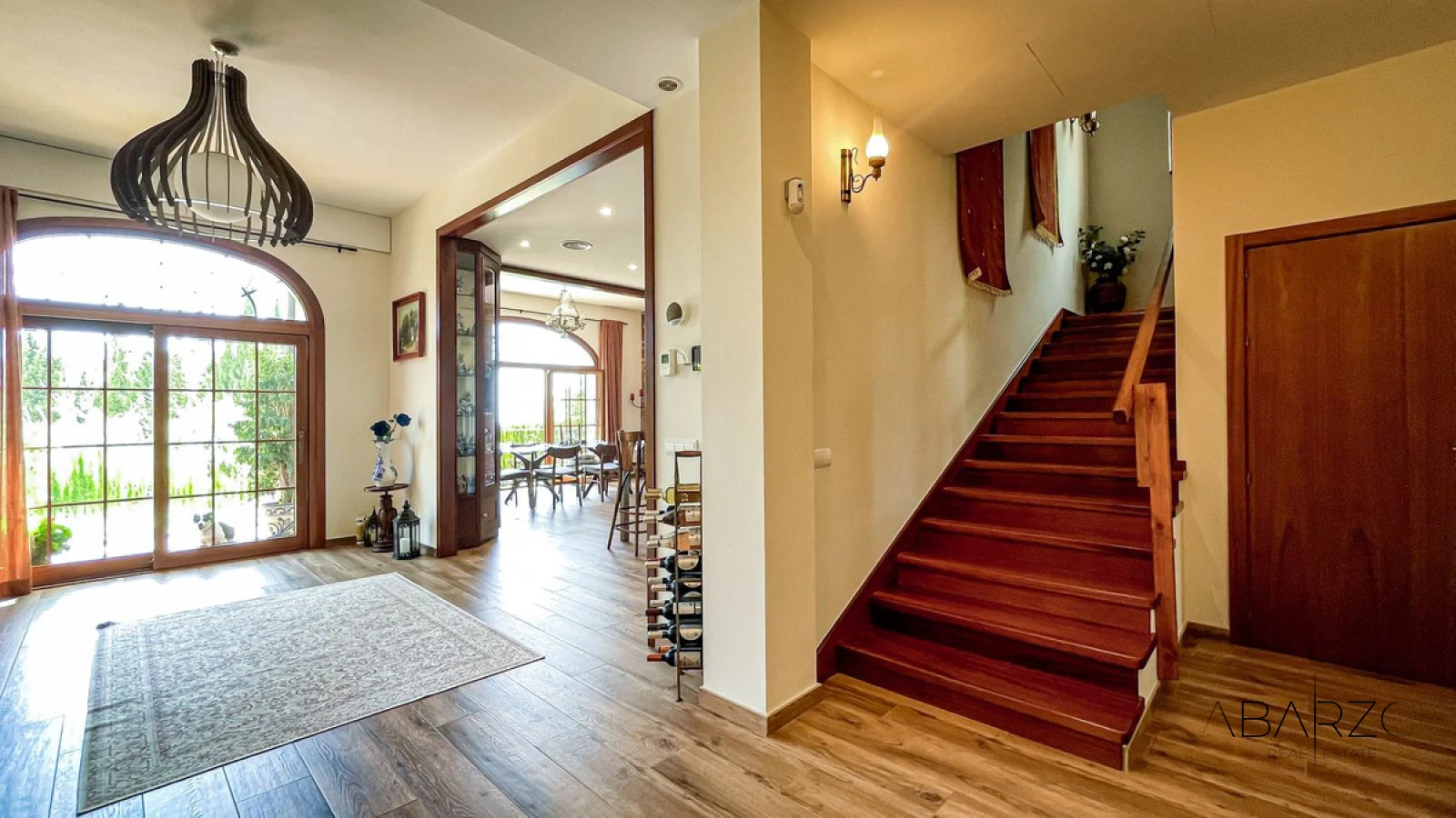 Sunny detached villa with sea views in El Rosario, Marbella — interior, Marbella East, Marbella (13 of 32)