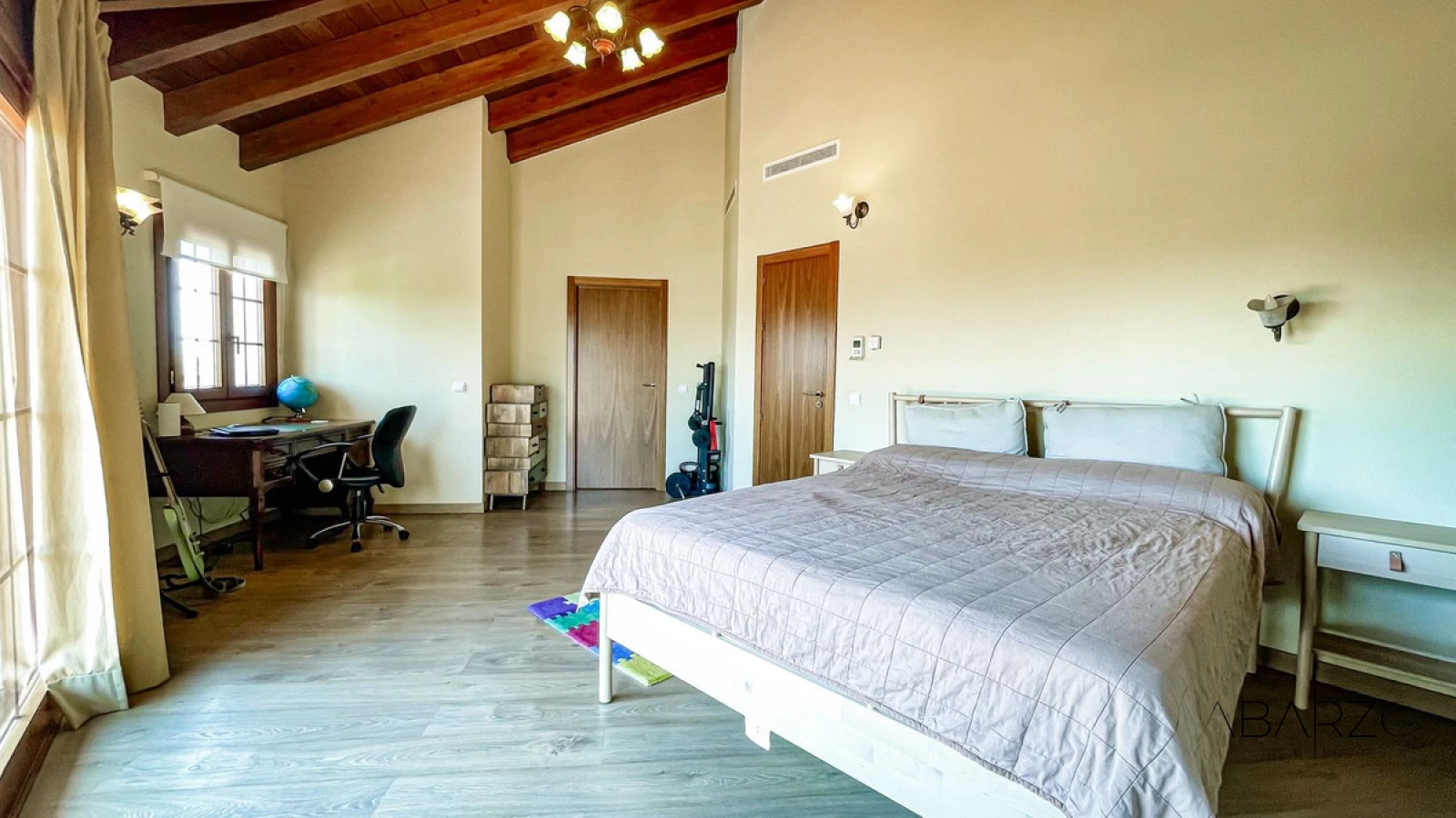 Sunny detached villa with sea views in El Rosario, Marbella — interior, Marbella East, Marbella (22 of 32)