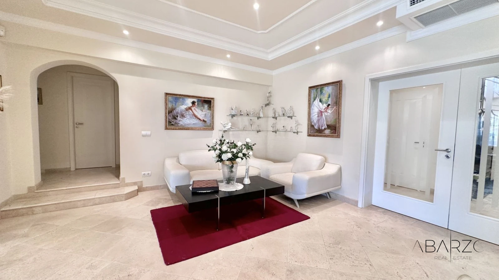 Large villa for sale in El Rosario with sea views and pool — interior, Marbella East, Marbella (6 of 49)