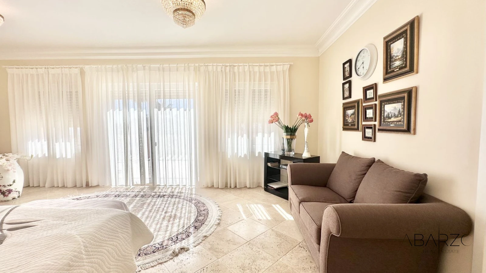 Large villa for sale in El Rosario with sea views and pool — interior, Marbella East, Marbella (27 of 49)