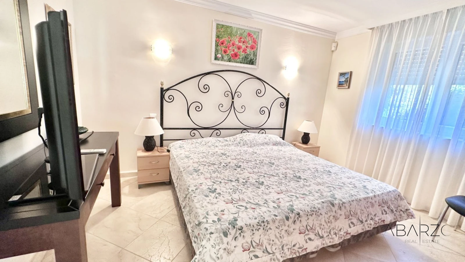 Large villa for sale in El Rosario with sea views and pool — interior, Marbella East, Marbella (43 of 49)