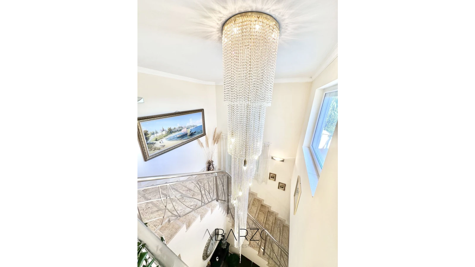 Large villa for sale in El Rosario with sea views and pool — interior, Marbella East, Marbella (20 of 49)