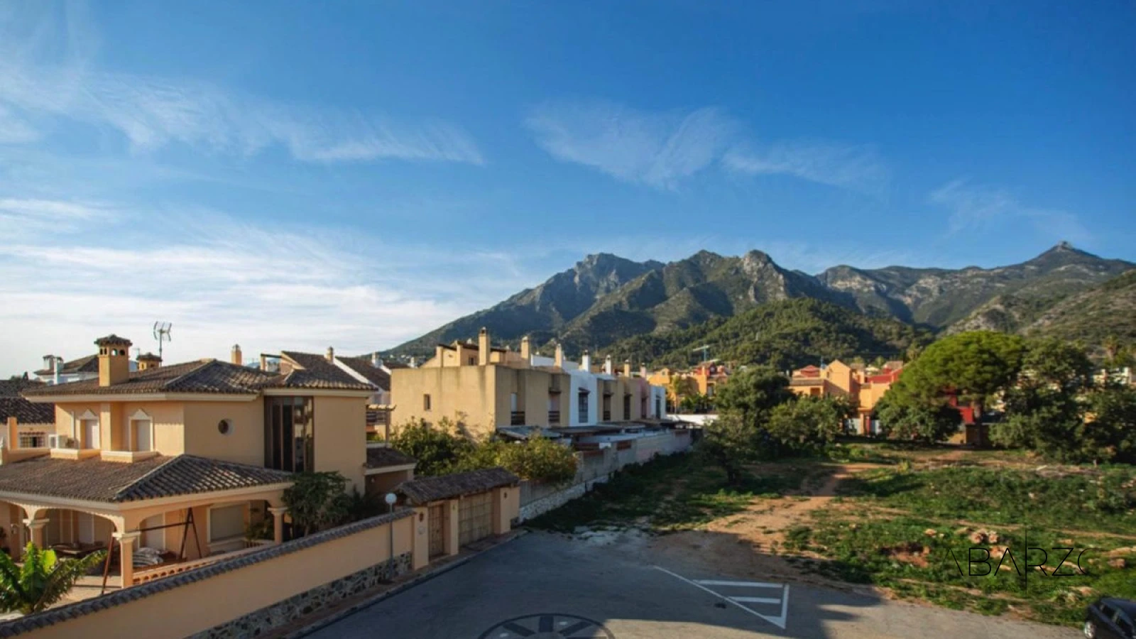 Semi-Detached Corner House with Sea & Mountain Views in Las Cancelas, Marbella — interior, Marbella Centro, Marbella (3 of 43)